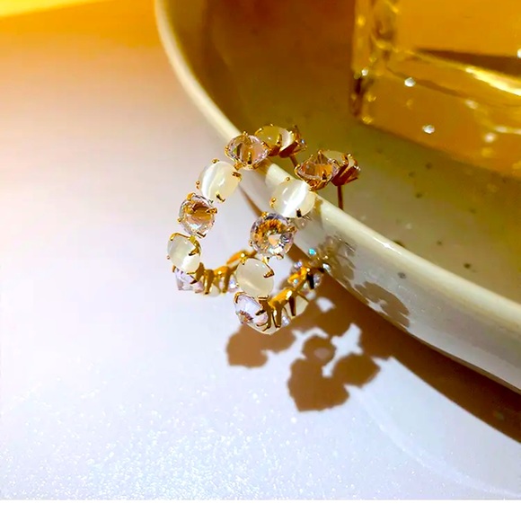 Gold Plated White Opal Hoop Earrings by Grathia Cero - Picture 7 of 8